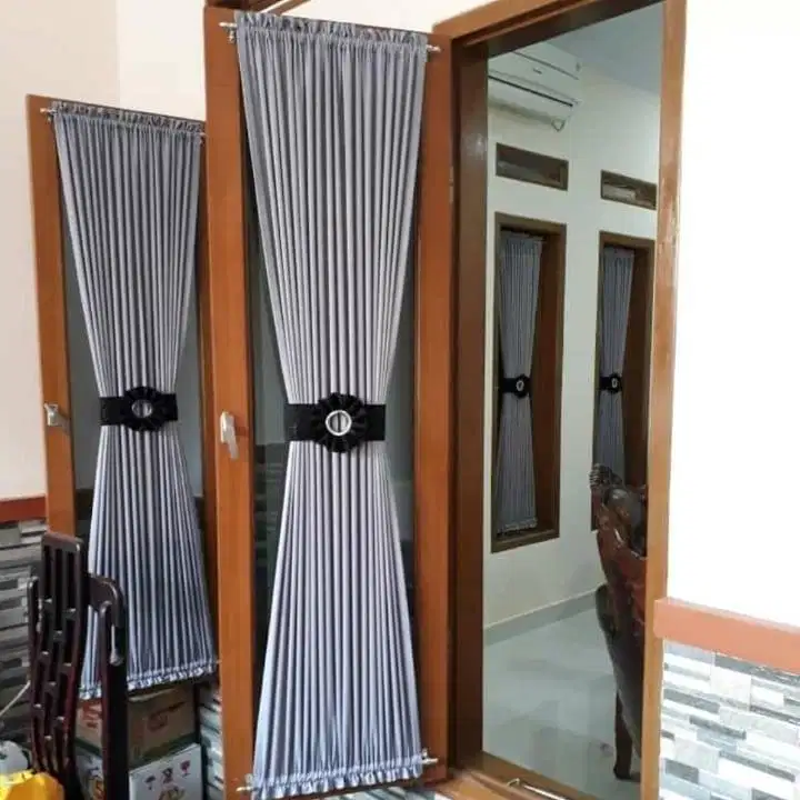 Jasa Pasang Gorden Custom Wallpaper Dinding 3D Gordyn Hordeng Korden