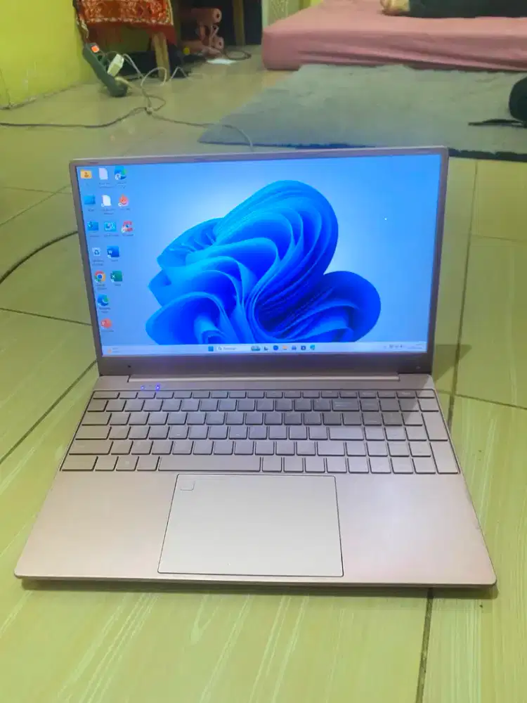 Laptop amoli 15 inc