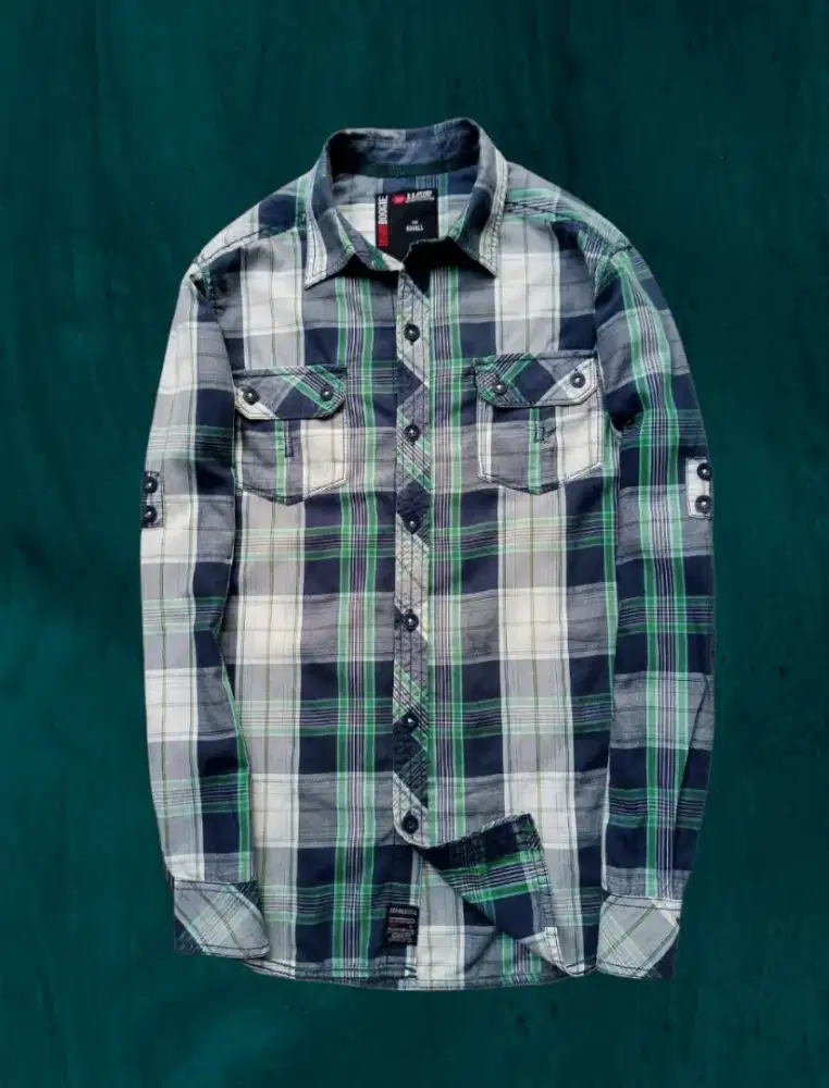 KEMEJA PANJANG BOMBOOGIE DOBEL POKET, SIZE : S (LD100-P71)