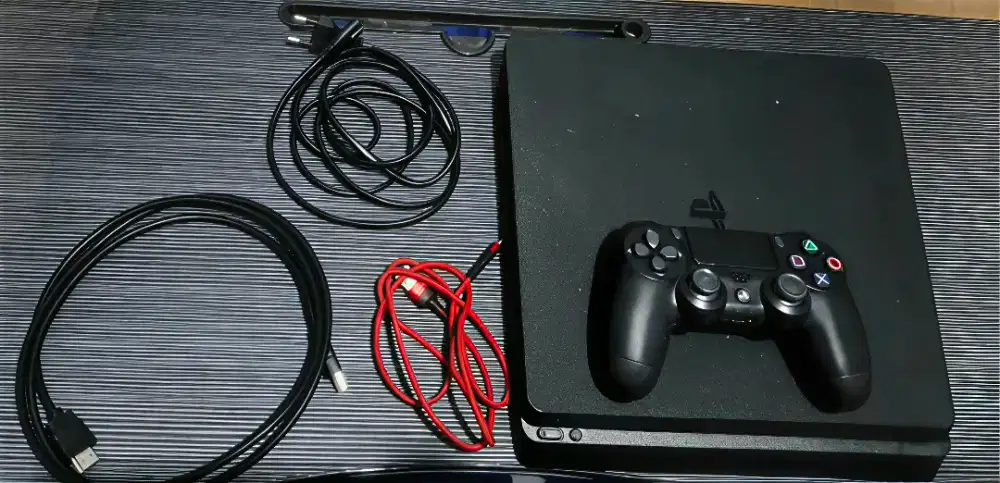 Jual ps4 slim second