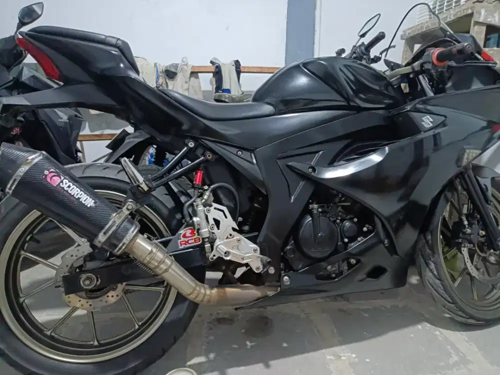 Suzuki GSX R Nice siap pakai. Mesin sehat