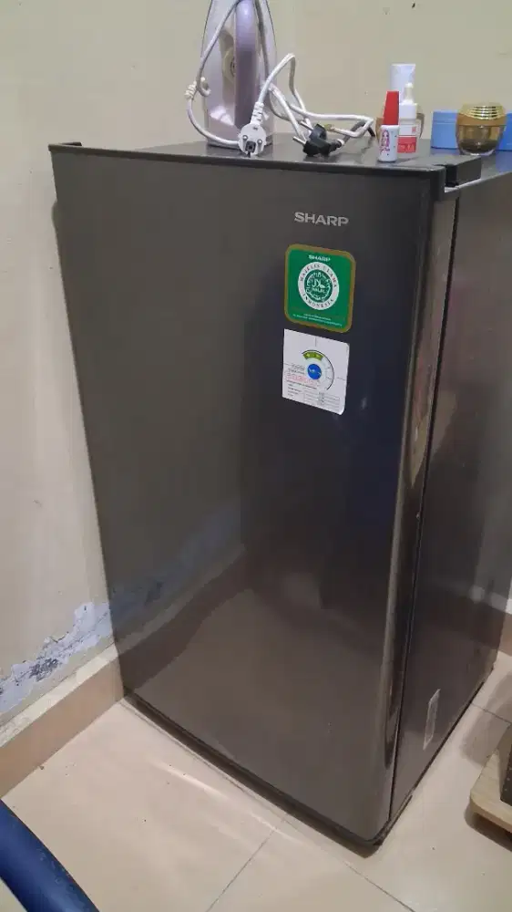 Kulkas sharp 1 pintu