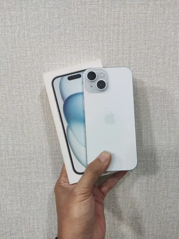 Iphone 15 128gb seken garansi ibox bisa cash/cicilan paylater