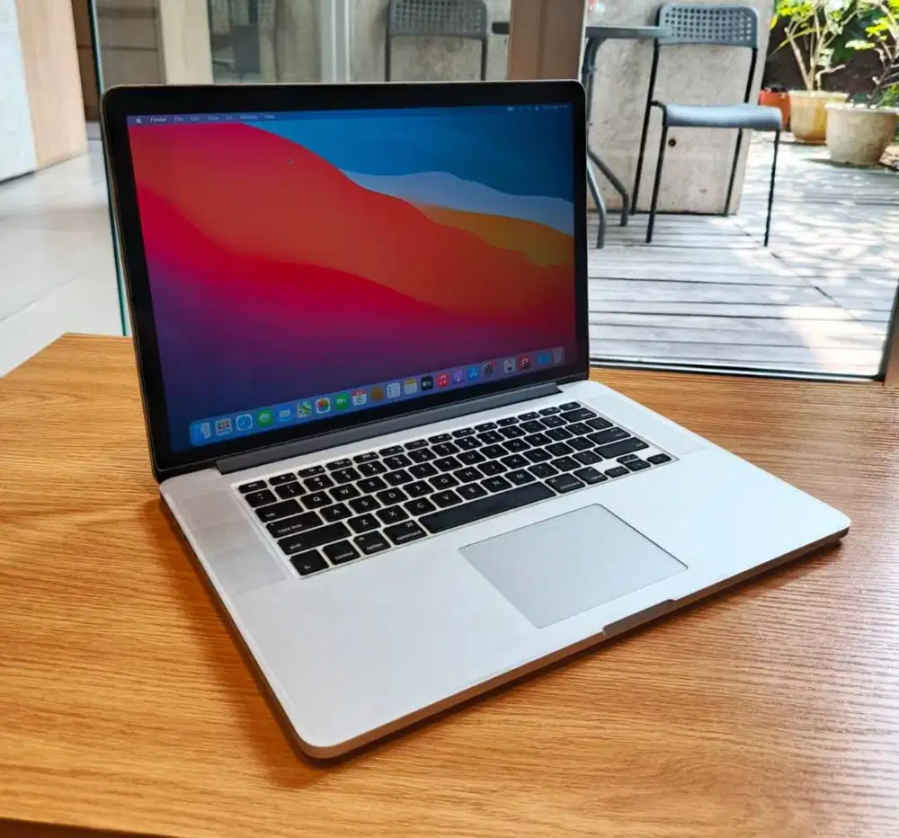 Macbook Pro 15” retina A1398  2014 Corei7 2,5GHz Ram16GB SSD512GB mulu