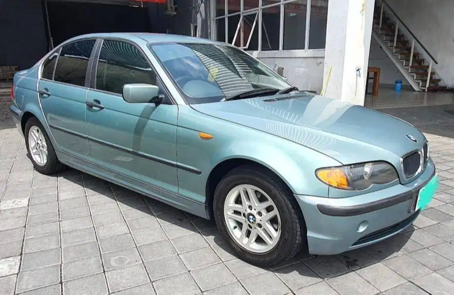 BMW 318 i , Original, atas nama sendiri