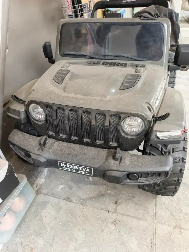 Mainan Anak Mobil Aki OFFROAD M8288