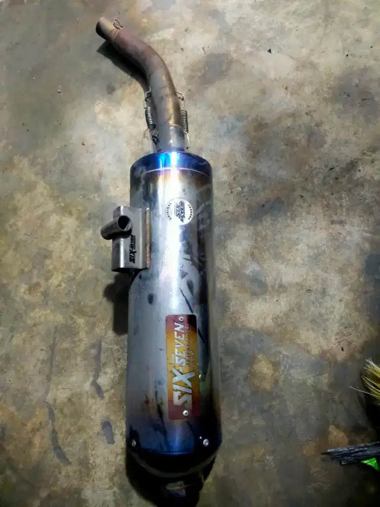 Knalpot motor SIXSEVEN