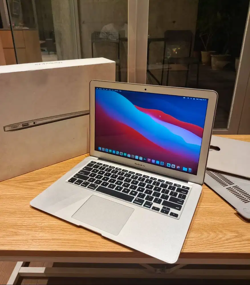 Macbook Air 13” A1466 2014 Core i5 4GB SSD128GB Ibox Full set
