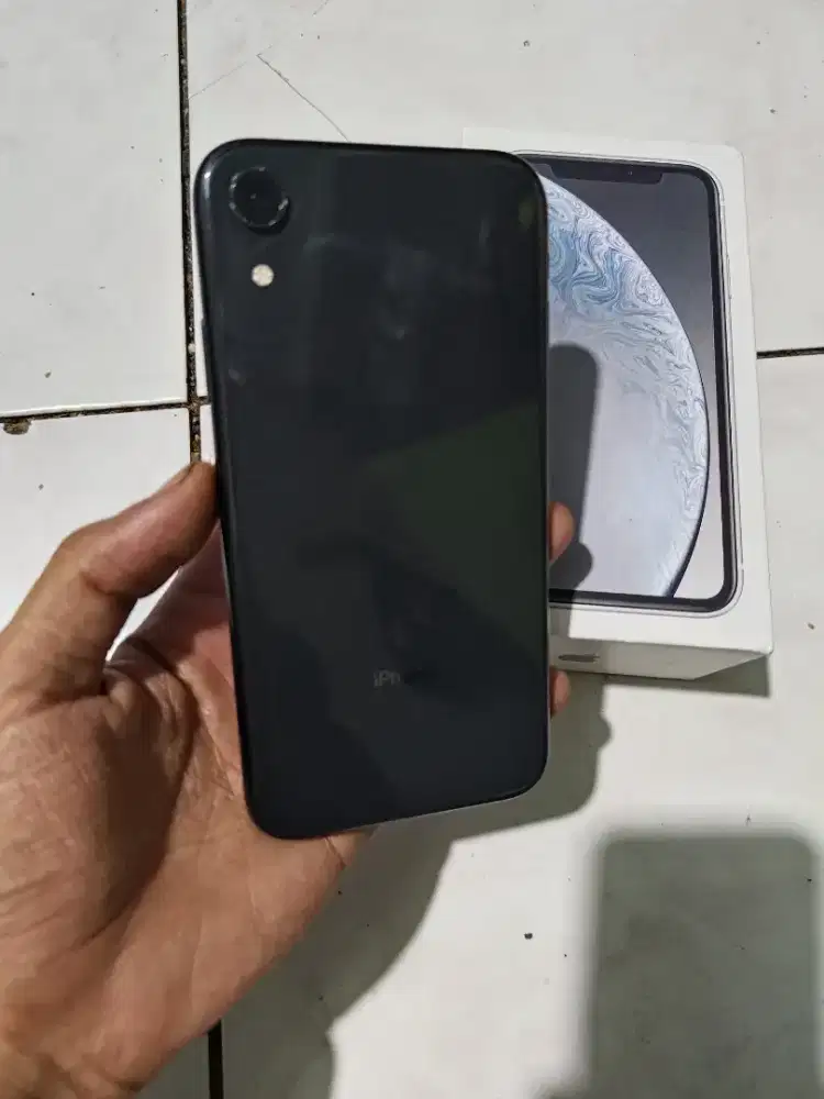 iPhone XR 64 GB terdaftar Cukai Fullset