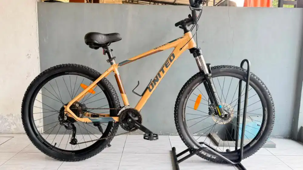 Sepeda gunung united miami 4.0