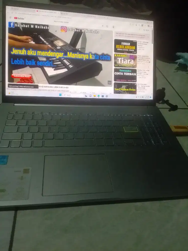 Asus x513 core i3 gen 11