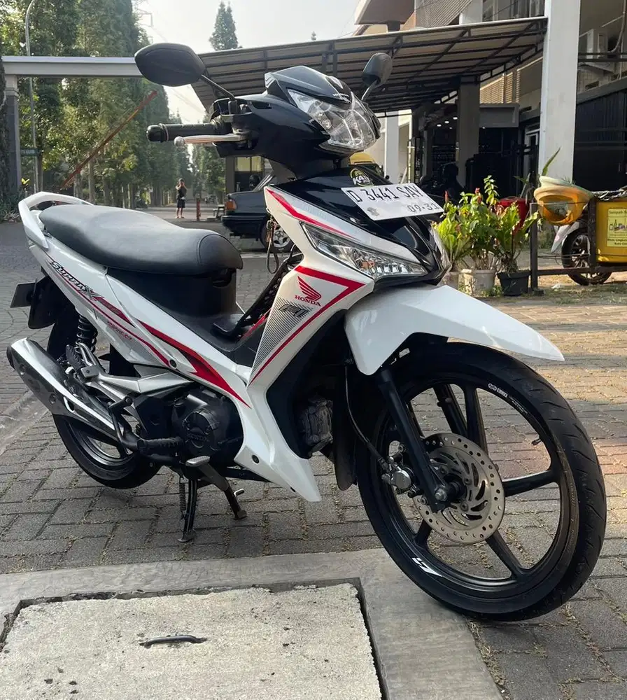 Supra X 125 FI 2016 Putih Langka Mulus Terawat