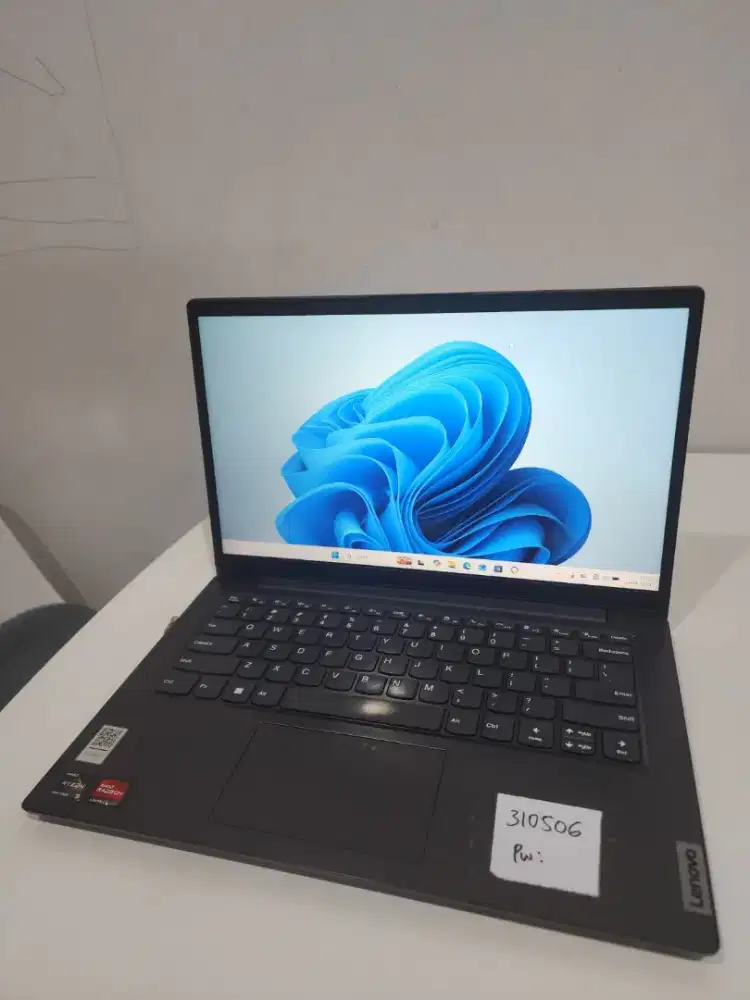 Lenovo V14 RyZen 3 5000