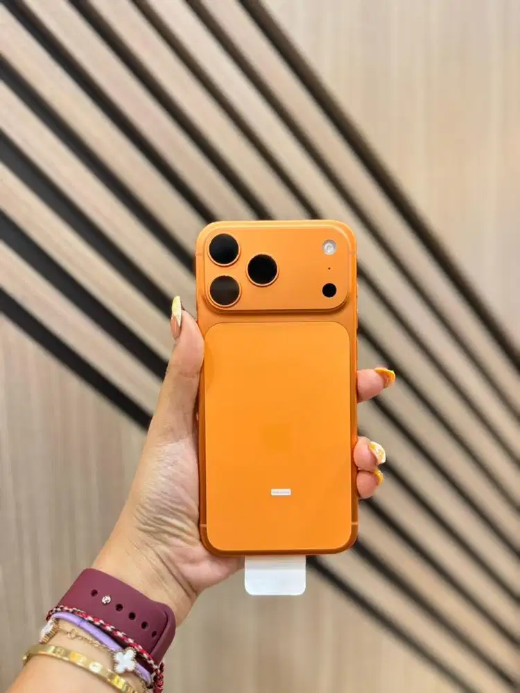 Iphone 17 promax 1TB orange brand new open box