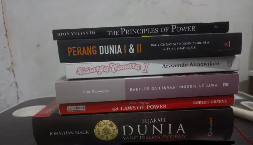 Koleksi 14 Buku Bekas