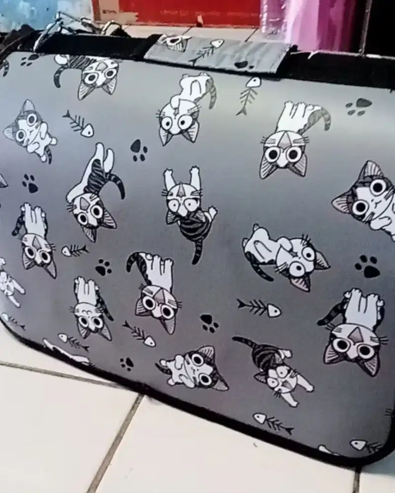 2 pcs tas kucing portable ukuran M dan L