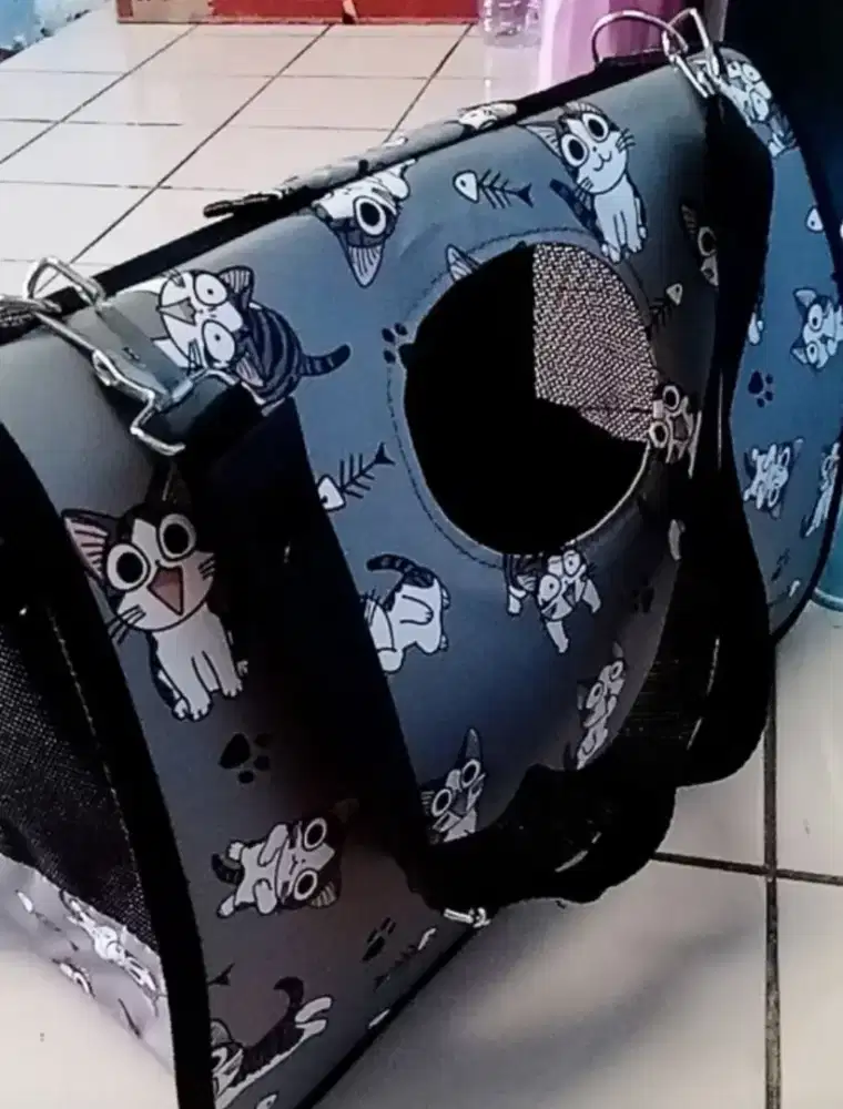 2 pcs tas kucing portable ukuran M dan L