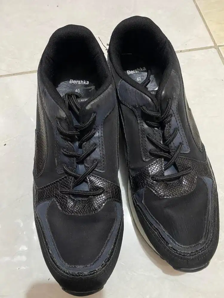 SEPATU BERSHKA ORIGINAL