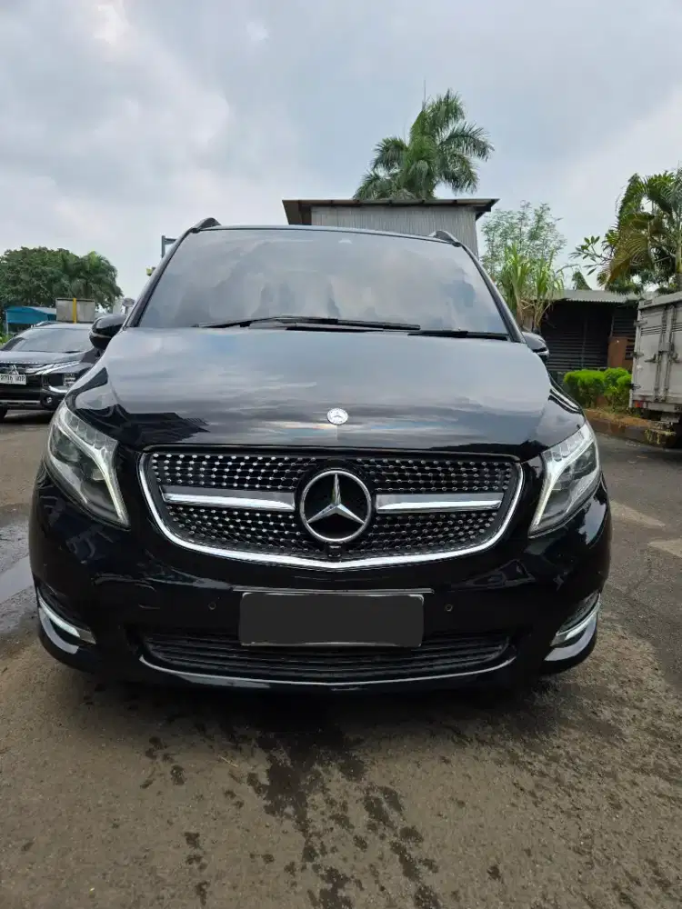 Mercedes Benz V220 diesel 2016 AT v220d Promo bunga murahh