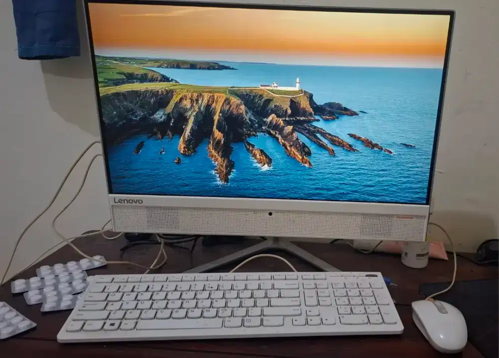 Lenovo IdeaLenovo IdeaCentre AIO 510-22ISH 21.5 - Second