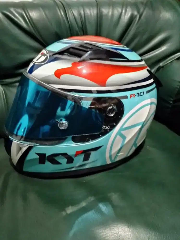 HELM KYT R10 Race Aquamarine Blue