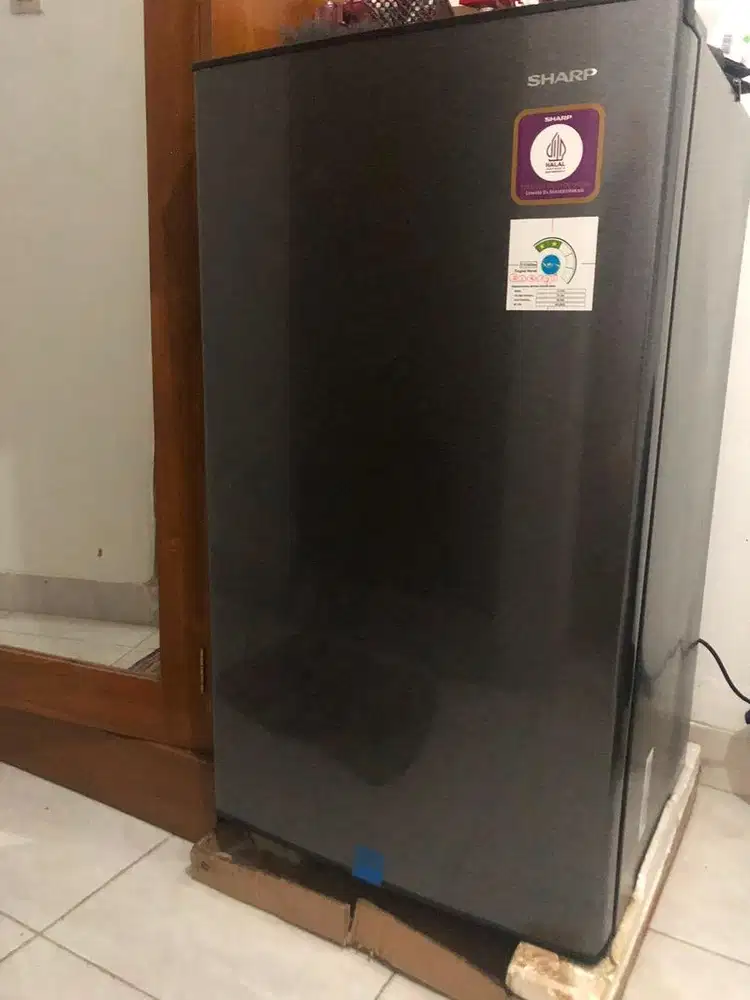 Kulkas sharp 1 pintu