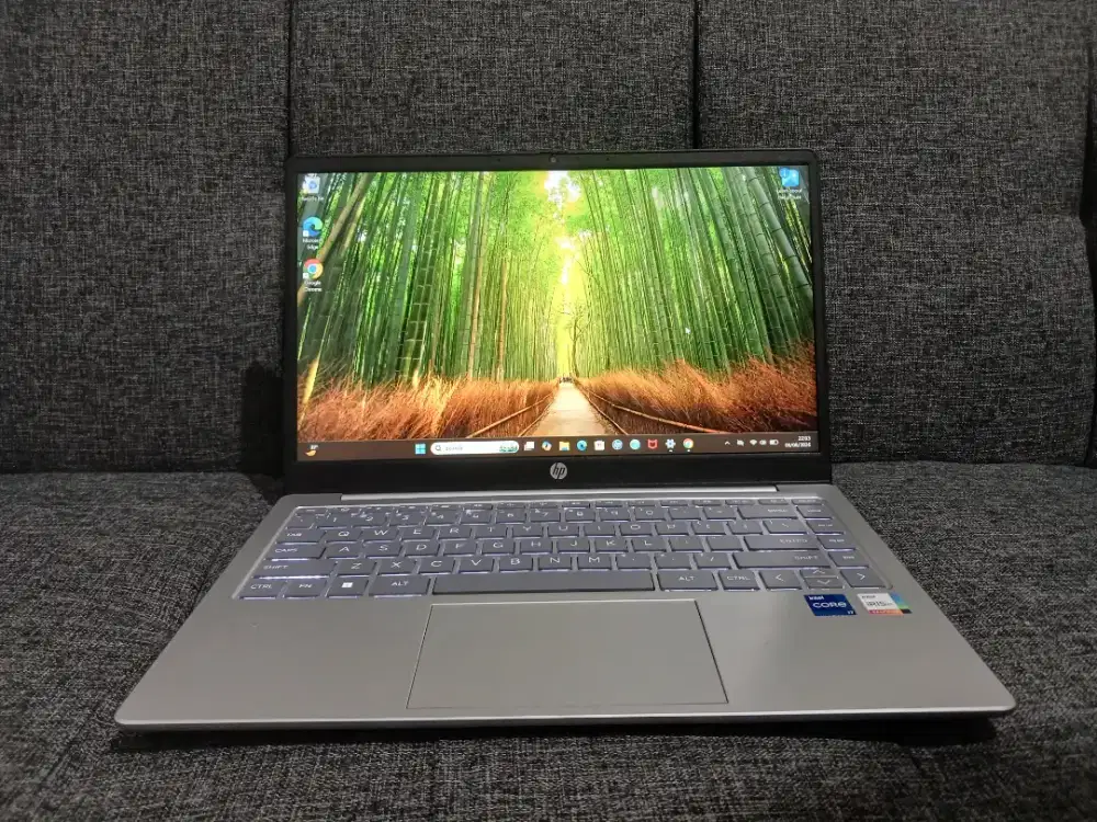Laptop HP 14ep i7 16/512GB Silver