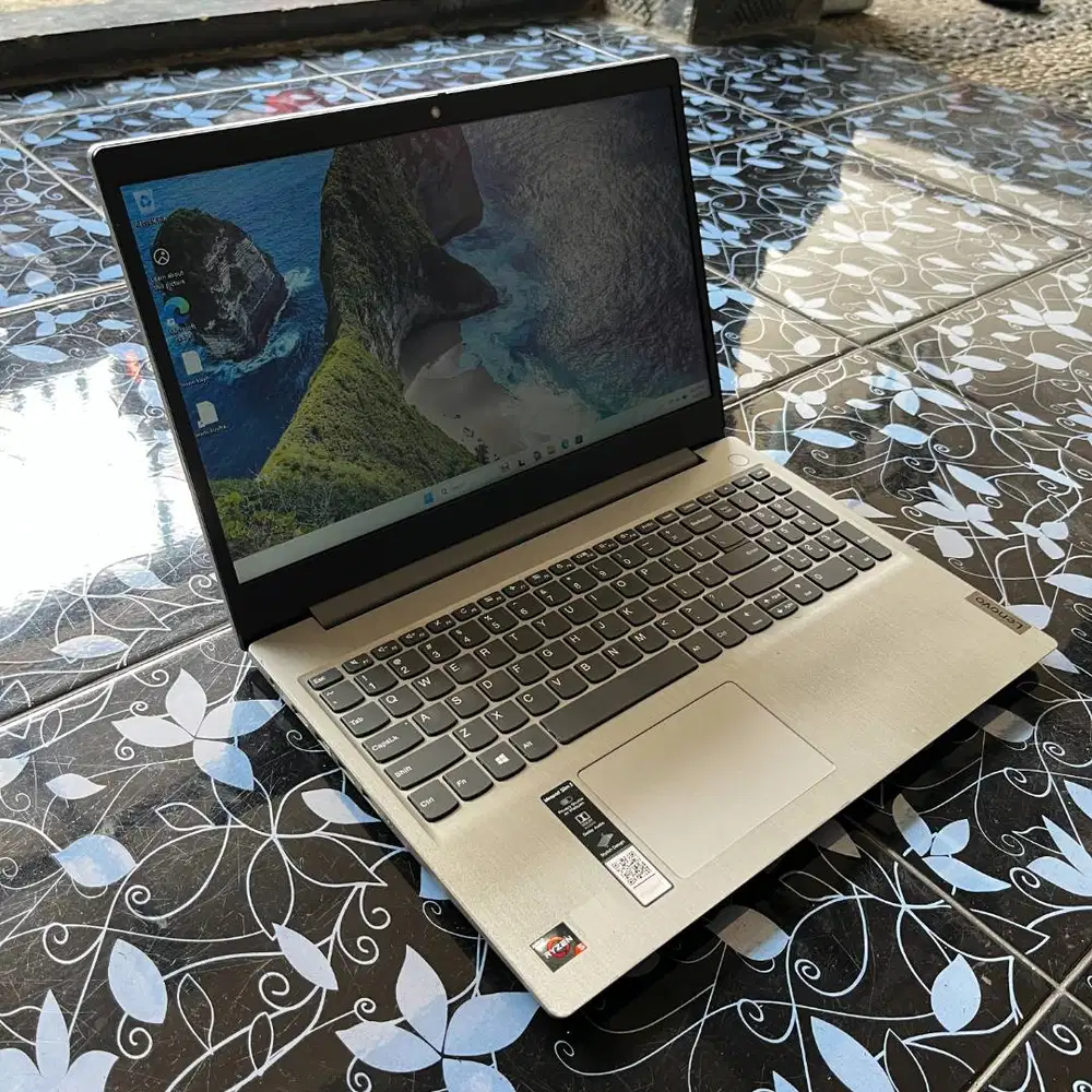 Lenovo IdeaPad 3 15ADA05 AMD Ryzen 5 3500U Mampang Depok
