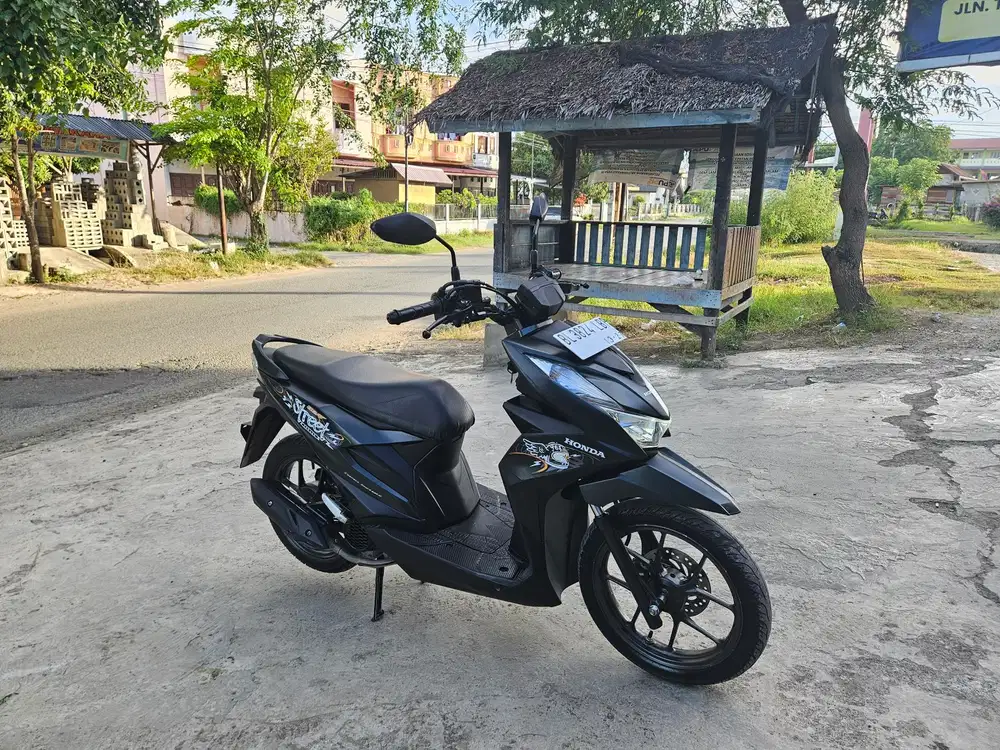 Di jual honda beat street tahun 2022