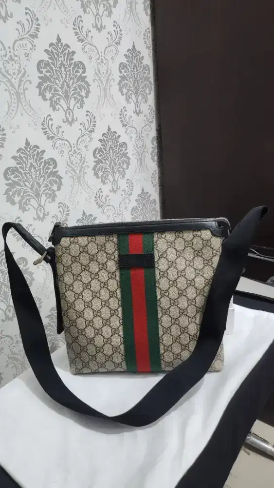 Tas Gucci Selempang