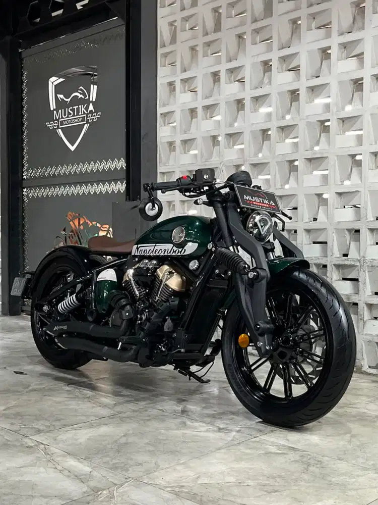 BENELLI NAPOLEON BOB 250 2025-Chintia Mustika
