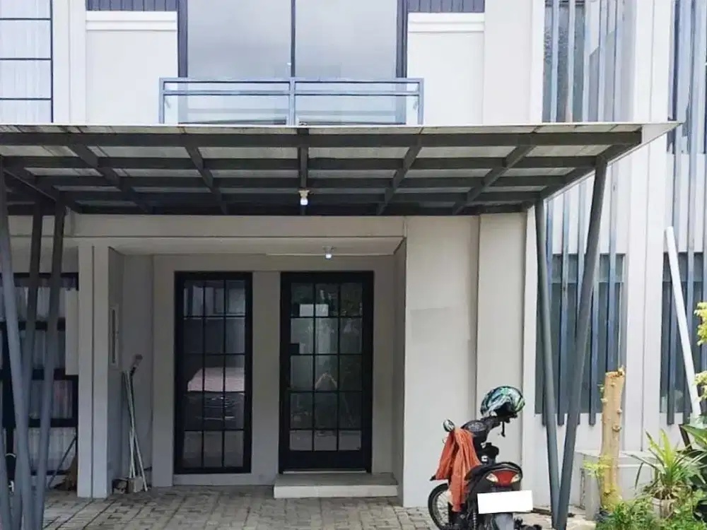 Dijual Rumah Pantai Mentari Kenjeran Surabaya Utara REV.A469  Rumah hook di Pantai Mentari dengan LT 127,5 m², bangunan 1 lantai, dan akses ROW 2,5 mo