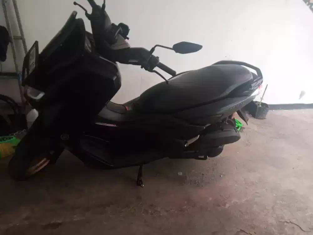 Nmax 2022 black standar