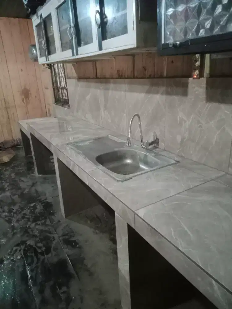 Tukang bangunan