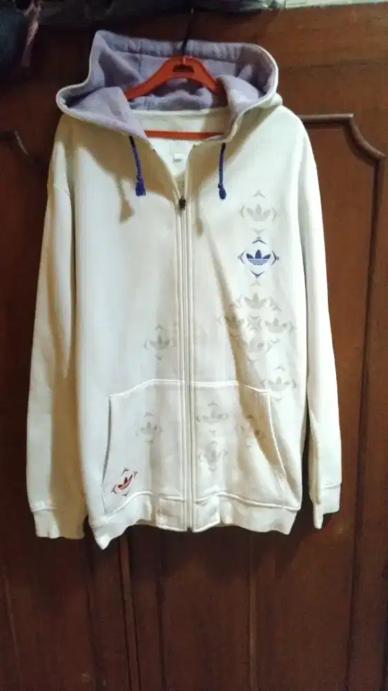 Sweater Adidas Pria