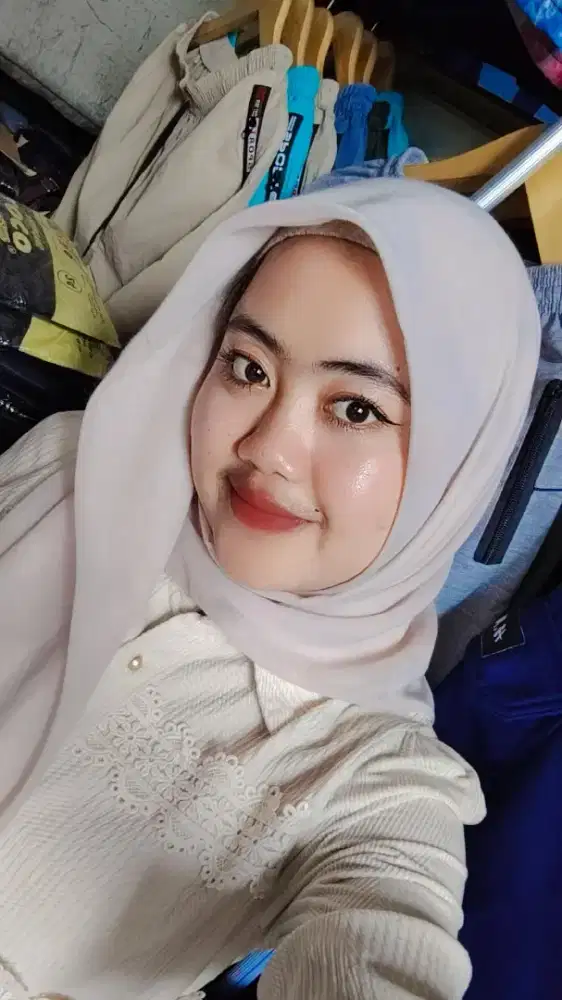 Lagi butuh loker yg halal