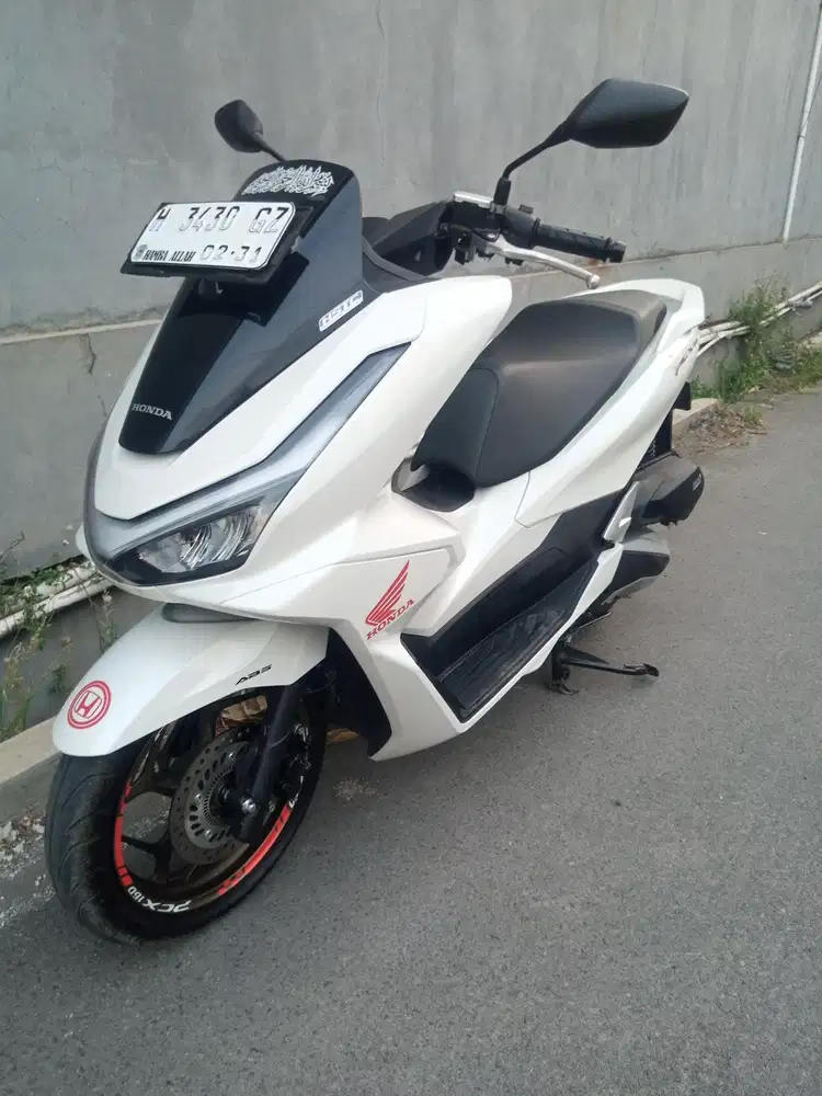 Honda PCX ABS 2026 Putih