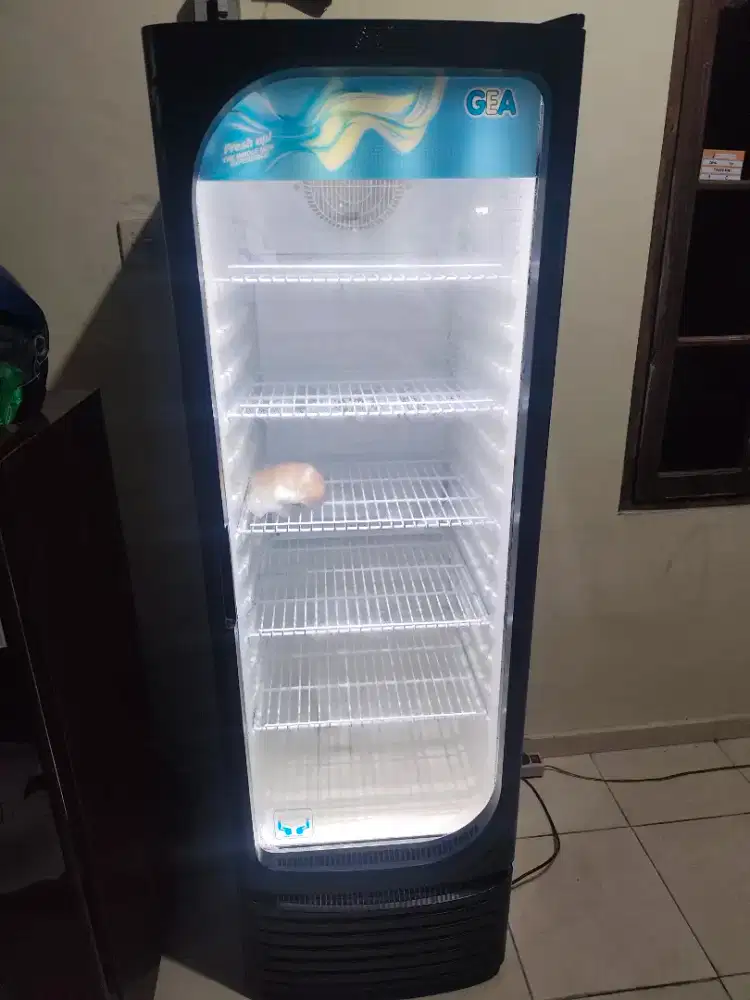 DISPLAY COOLERS MERK GEA RAK 5
