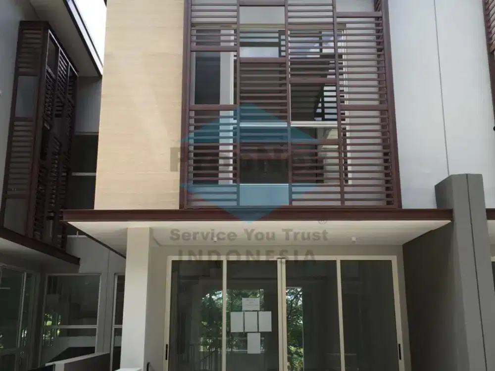 Wisata Bukit Mas 2, Notredame