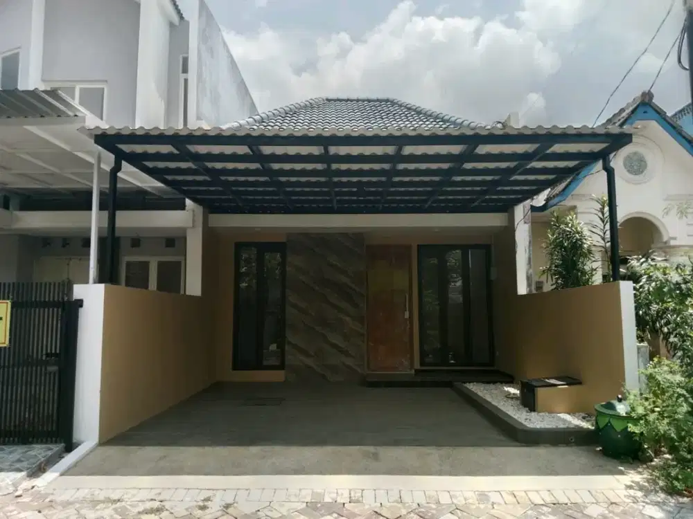 Puri Safira Menganti