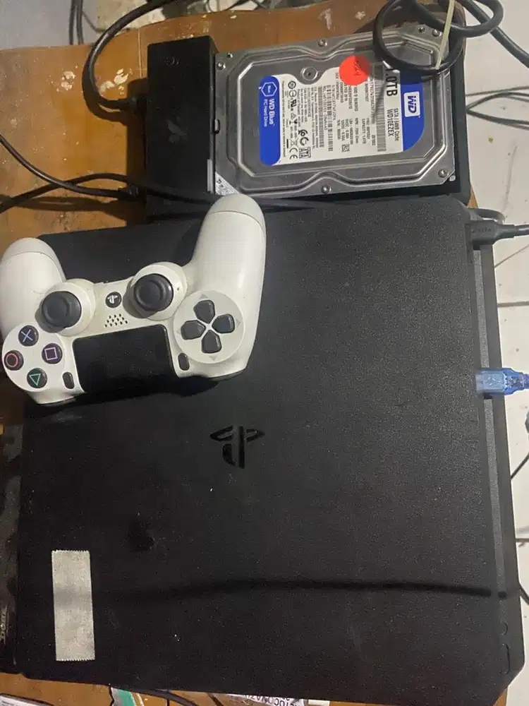 PS 4 SLIM 1TB EXTERNAL & 1TB INTERNAL (2TB)
