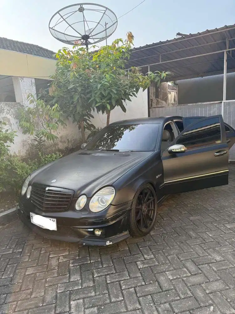 Dijual Mercy E240 W211 2004