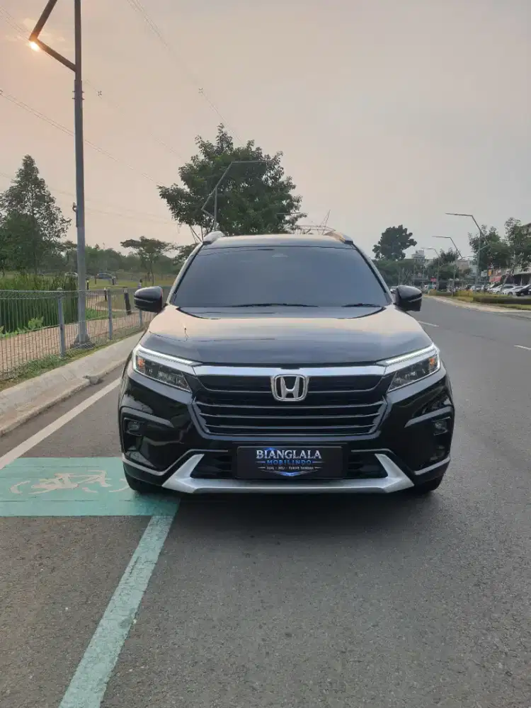 BRV PRESTIGE SENSING CVT 2022 LOW KM 44 RB PAJAK O1.27