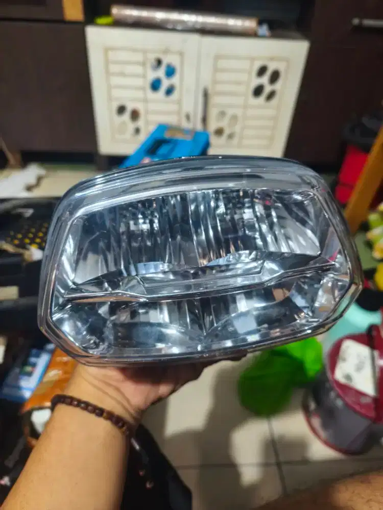 Headlamp / lampu depan vespa matic sprint