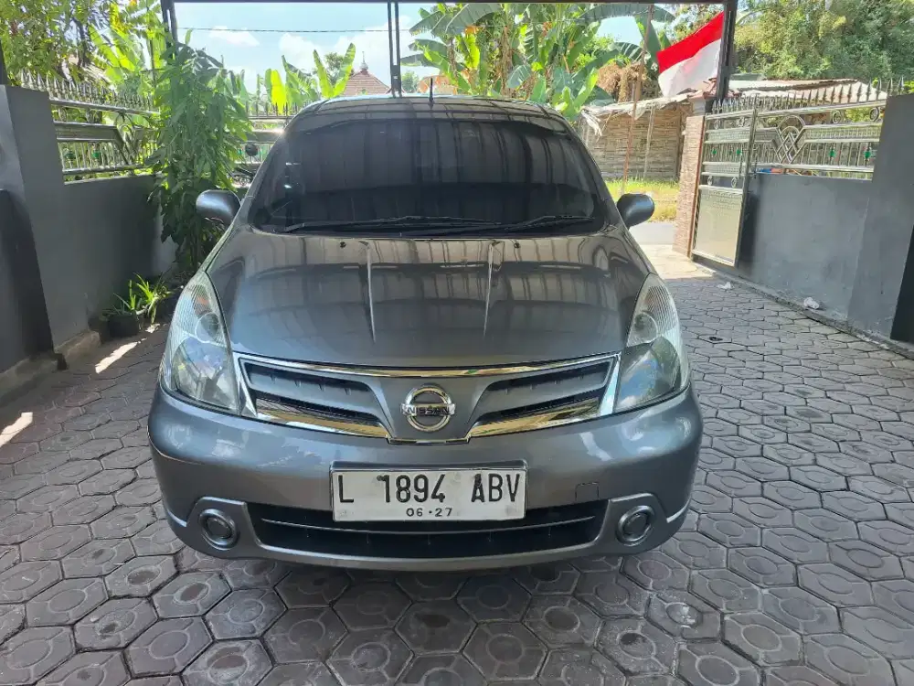 Grand Livina Manual
