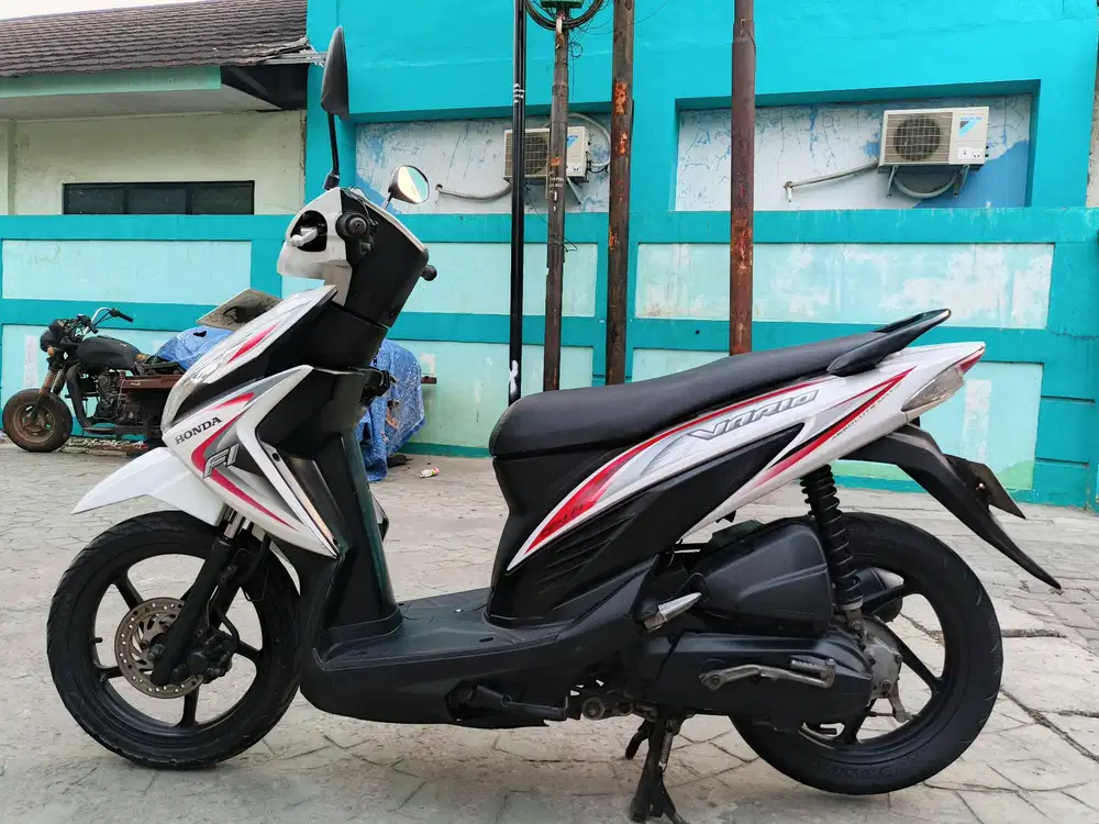 Honda Vario fi 2014 stater tokcer halus mulus terawat