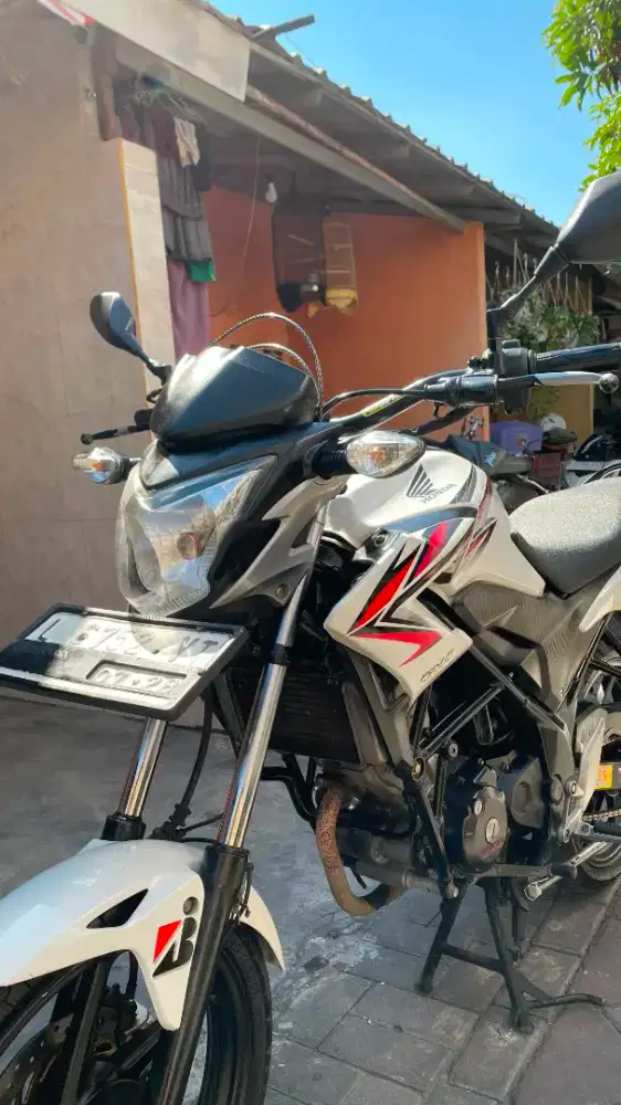 HONDA CB150R TAHUN 2013 MILIK PRIBADI