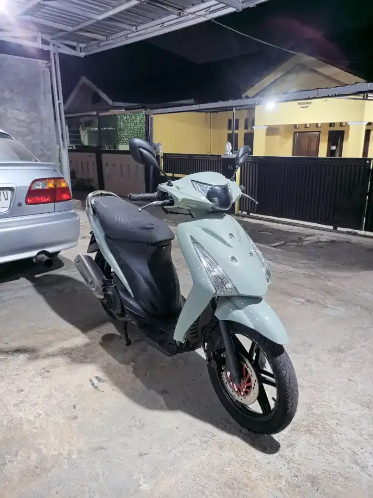 Suzuki Spin 2011 Putih