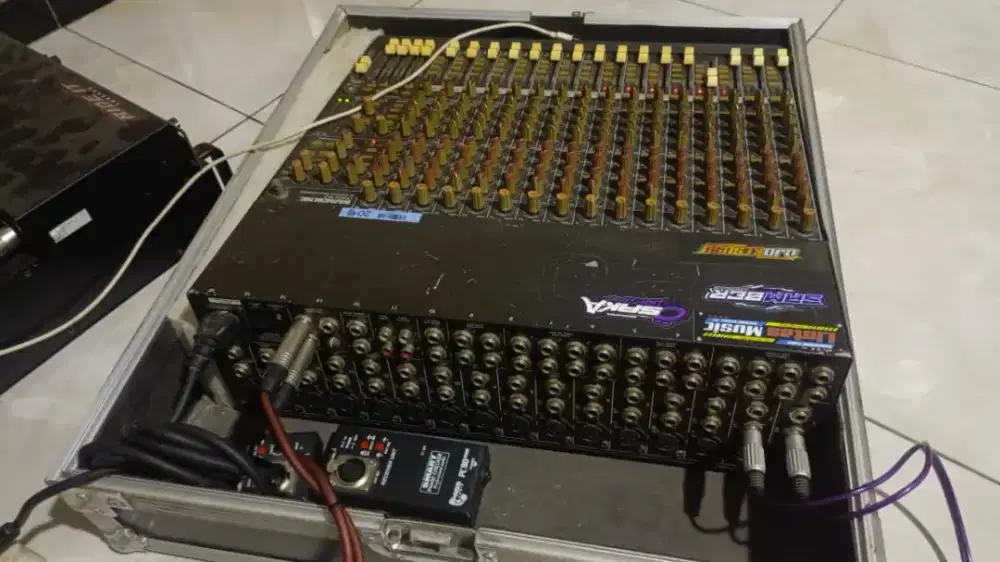 Mixer meckie analok 16 chanel