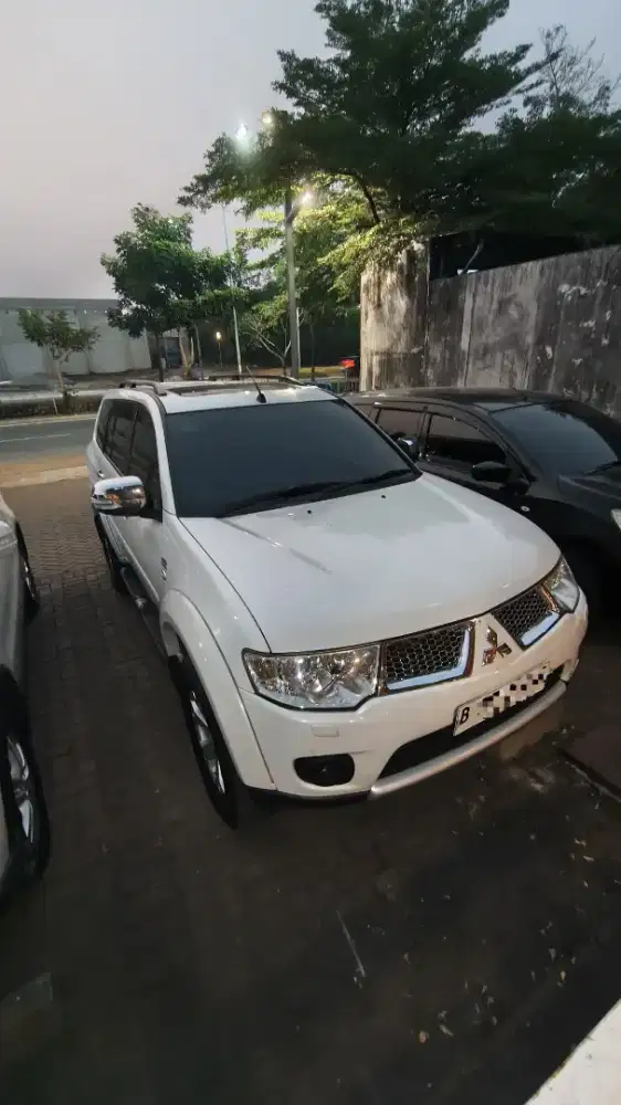 Pajero Sport Dakar Sunroof Diesel 2012 2.5 Automatic AT Matic Putih